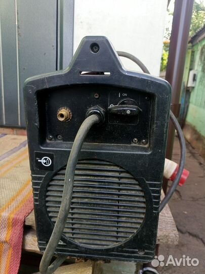 Аргонный сварочный аппарат Линкольн 270 тр