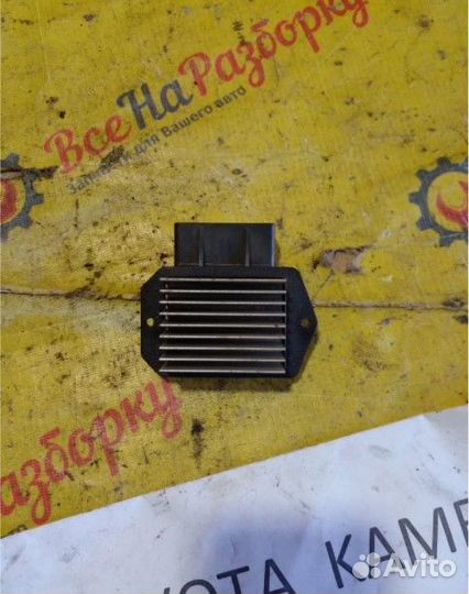 Резистор печки Toyota Camry 30