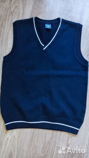 Жилетка на мальчика школьная 140