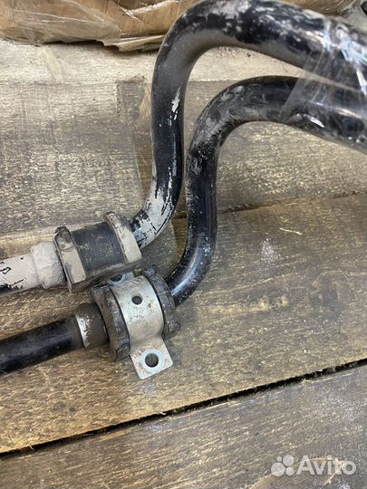 Стабилизатор передний Mitsubishi Outlander XL