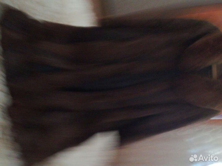 Шуба нутриевая с песцовым воротником