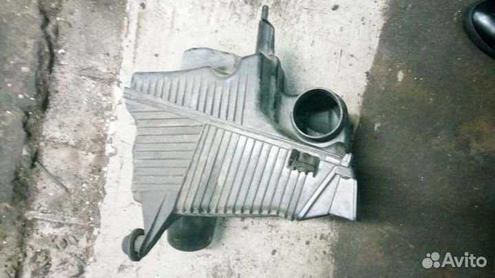 Корпус воздушного фильтра рено меган 2