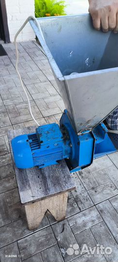 Зернодробилка бу