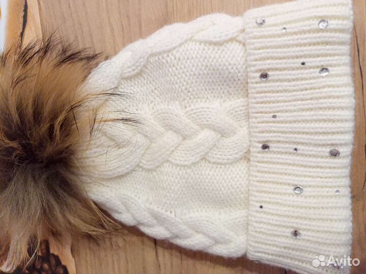 Шапка с помпоном