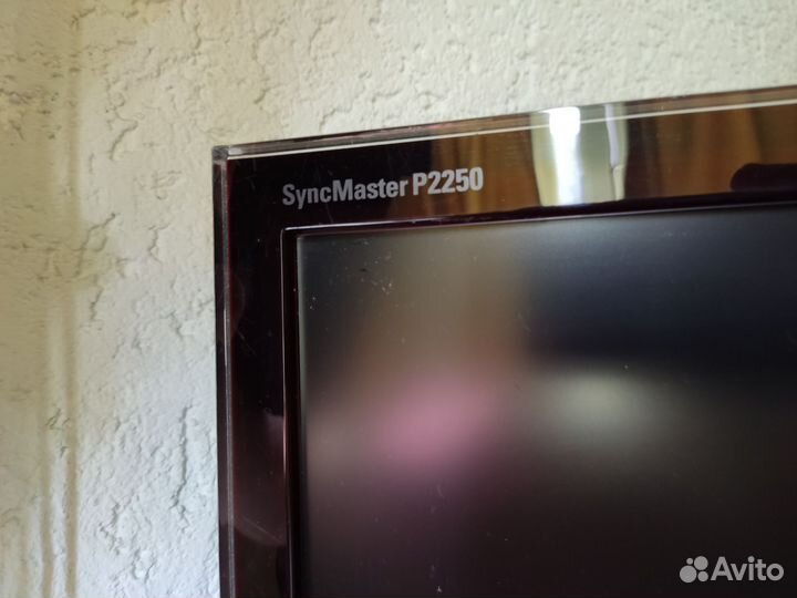 FullHD монитор Samsung P2250