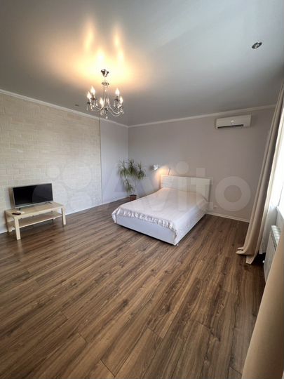 1-к. квартира, 50 м², 10/18 эт.