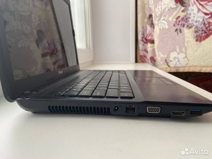 Ноутбук asus