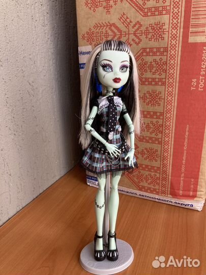 Кукла monster high Frankie Stein g1 базовая