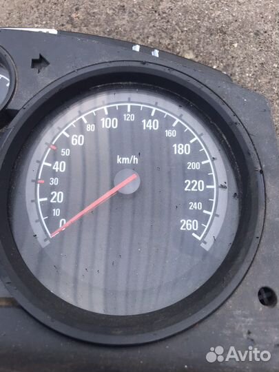 Щиток приборов Opel Astra H Zafira B МКПП бензин