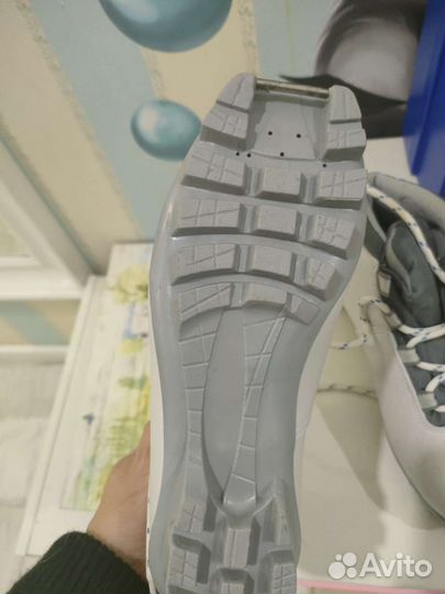 Лыжные ботинки