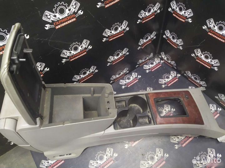 Подлокотник монитор тоннель Кадиллак срх SRX 1