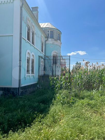 Коттедж 430 м² на участке 10 сот.