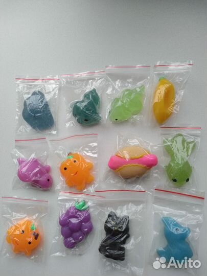 Браслеты, кольца, сквиши