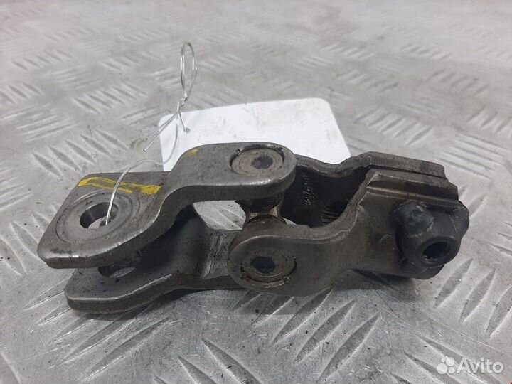 Рулевой карданчик Nissan Pathfinder R51 2006