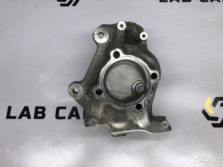 Кулак поворотный передний правый Bmw 3 E91 204D4