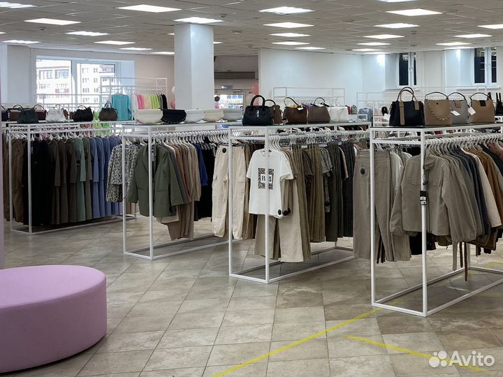 Оборудование для магазина одежды на заказ