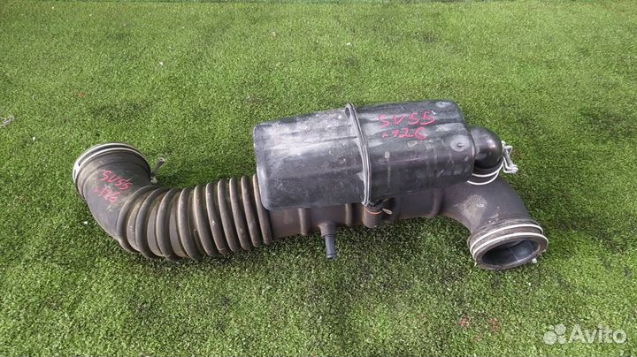 Патрубок воздушного фильтра Toyota Vista Ardeo