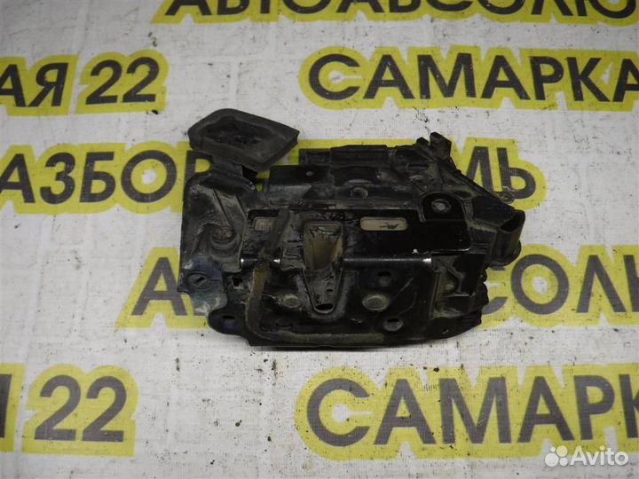 Замок двери задней левой Volkswagen Polo sedan 20