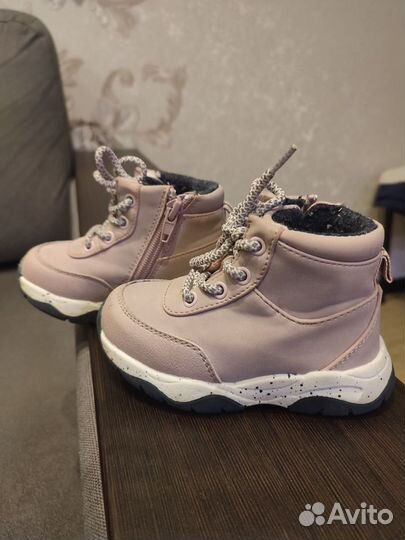Ботинки демисезонные для девочки 23 размер