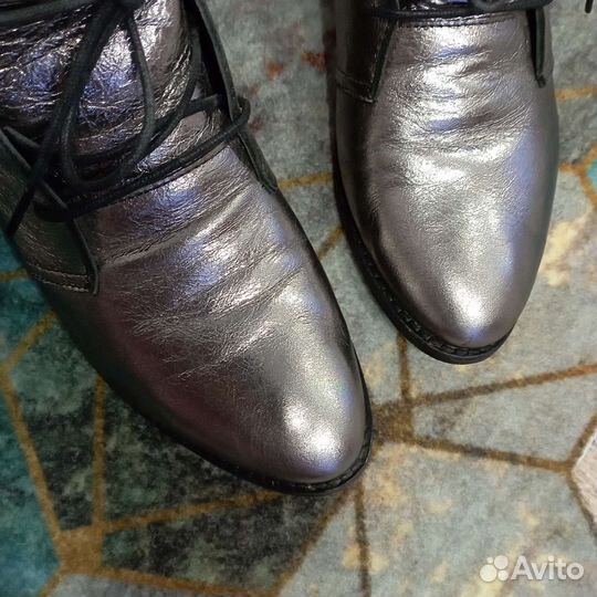 Ботинки женские