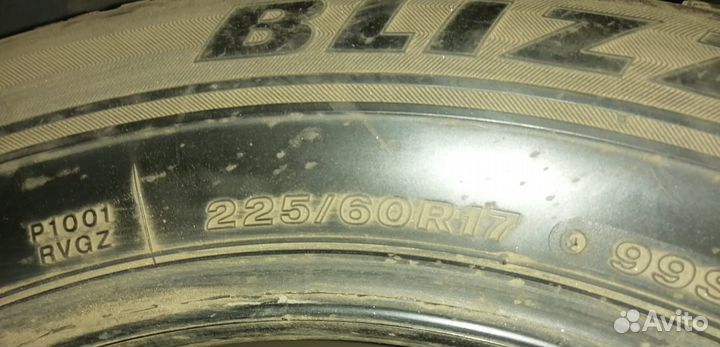 Bridgestone Blizzak Revo1 225/60 R17