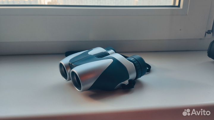 Бинокль Olympus 8-16x25