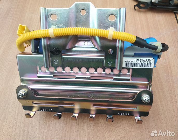 Подушка безопасности пассажира Хонда Аккорд 8