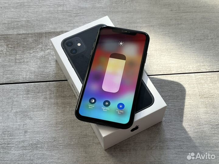 iPhone 11, 64 ГБ