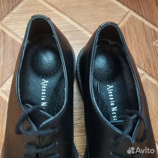 Полуботинки женские 39 размер новые