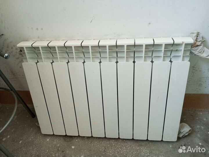 Радиатор (Батарея отопления)