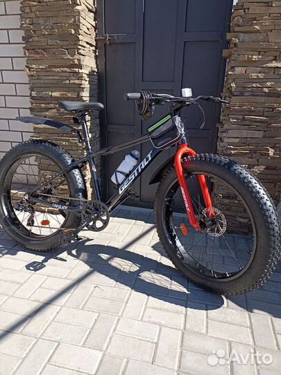 Фетбайк Gestalt 26 колеса,рама алюминий, Shimano