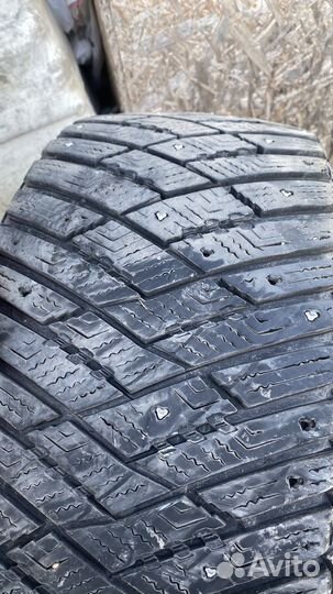 Goodyear UltraGrip 225/45 R17