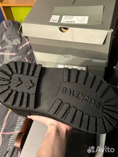 В наличии Balenciaga Alaska fur boots