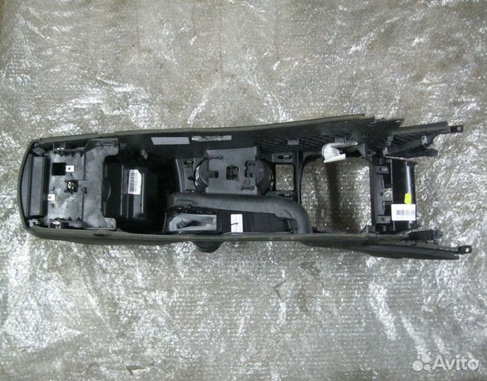 Консоль с подлокотником Ford Mondeo 4