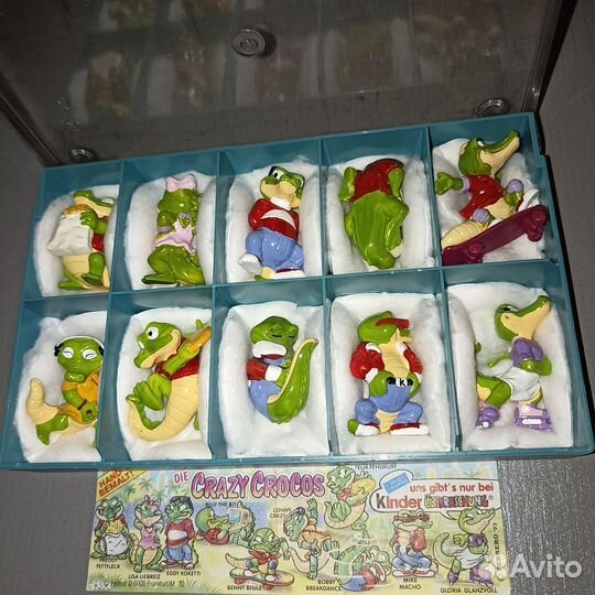 Игрушки коллекции Kinder surprise в коробочках