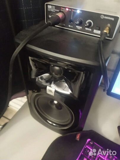 Студийные мониторы JBL 305P mkii