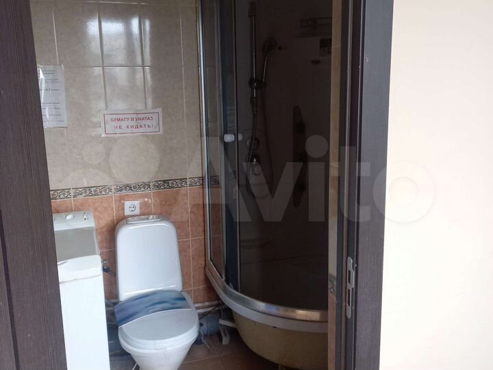 Комната 20 м² в 6-к., 2/2 эт.