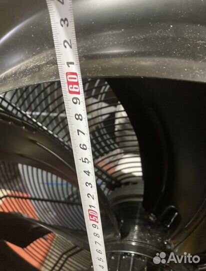 Вентилятор вытяжной 60см