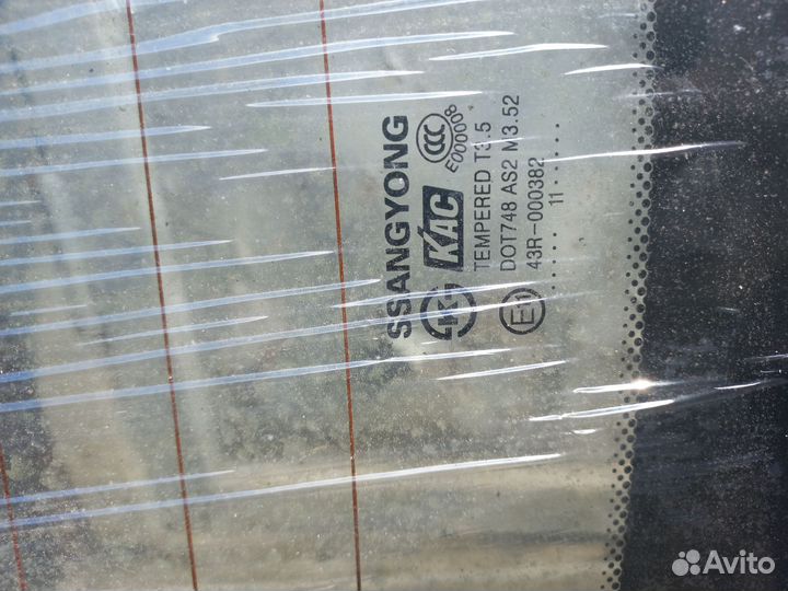 Стекло крышки багажника ssang yong