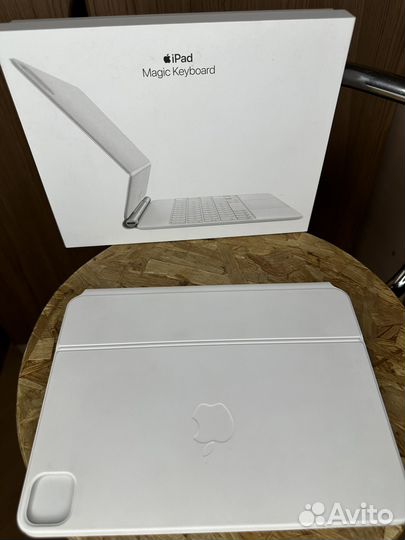 Apple magic keyboard iPad pro 11