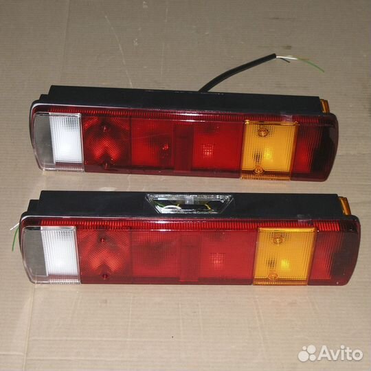 Фонарь задний volvo-scania (к-т левый/правый) с ка