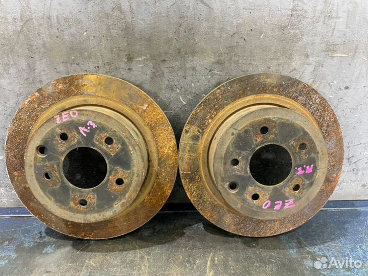 Диски комплект задние Nissan Leaf ZE0