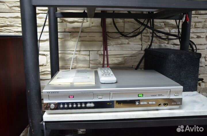 DVD/VHS-плеер samsung SV-DVD240P Hi-Fi комплект