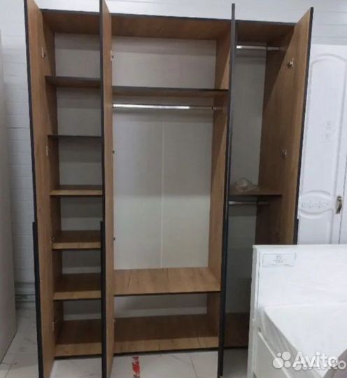 Шкаф распашной в спальню
