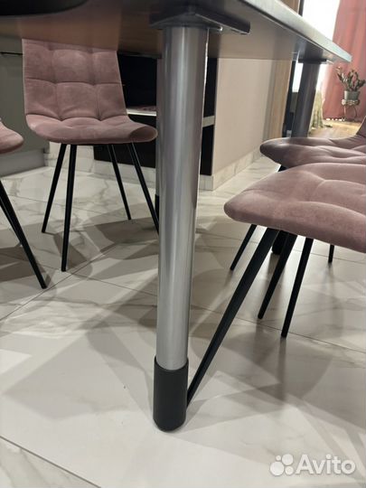 Стол итальянский