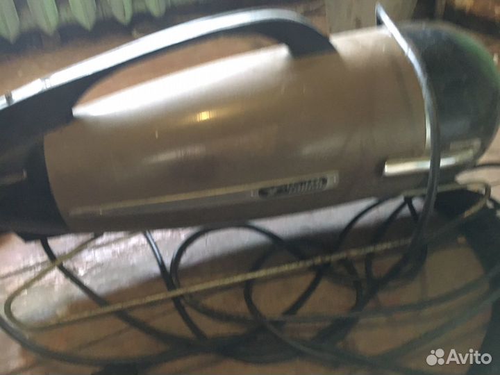 Пылесос Чайка