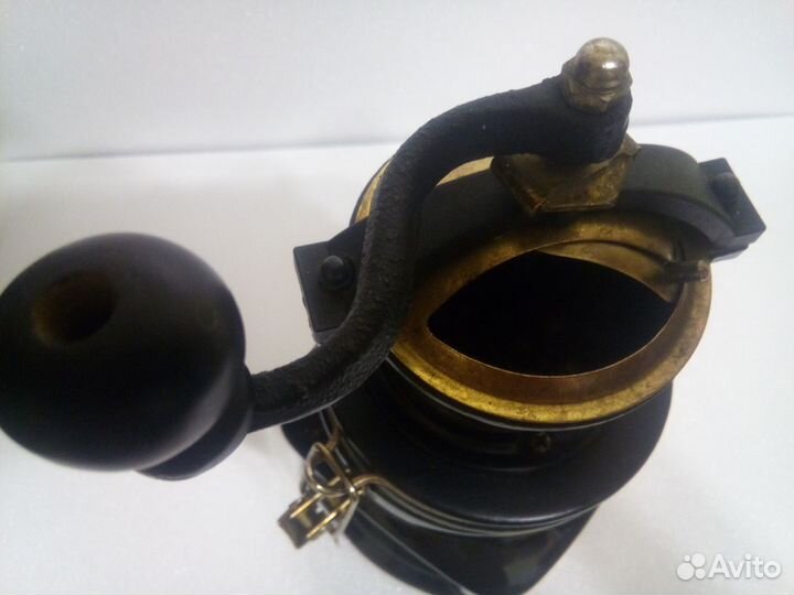 Кофемолка механическая. Керамика. Чайник