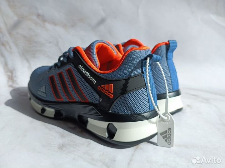 Кроссовки Adidas cloudfoam