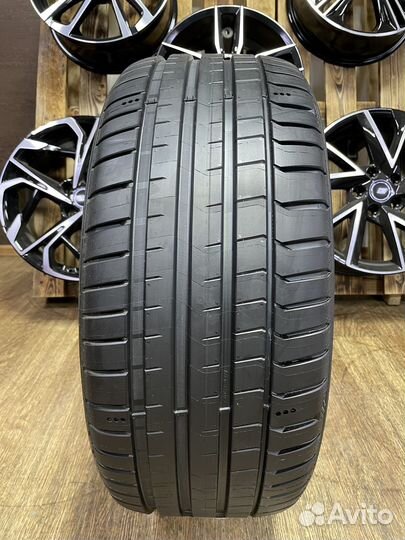 Michelin Pilot Sport 5 225/40 R19 93Y