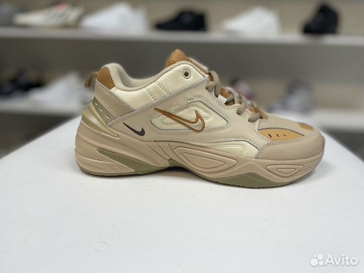 Кроссовки Nike m2k